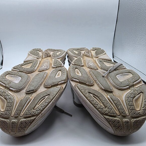 Hoka One One Bondi 8 Womens Size 8.5 B Gray White Athletic Running Shoes - Picture 11 of 13